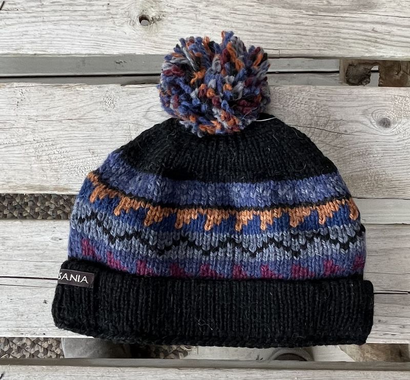 Artesania Kids Pom Pom Hat