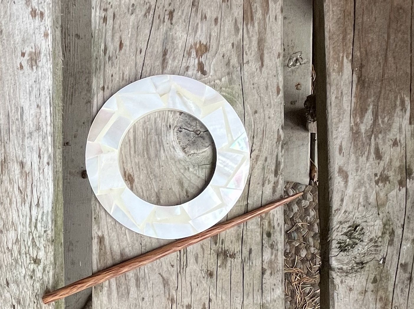 Shawl Pins, style: White Round