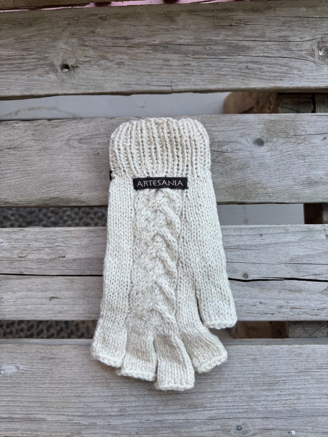 Artesania  Cable Knit Fingerless gloves, Color: Ivory
