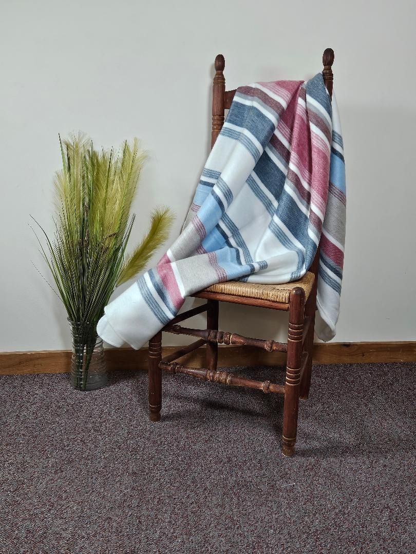 Funky Throws, Color: Soda Pop