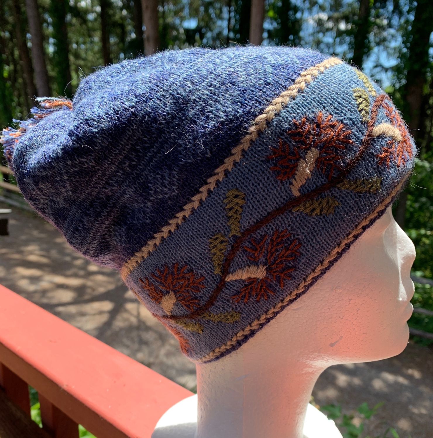 Amber Forest Hat and Glitten, Type: Hat