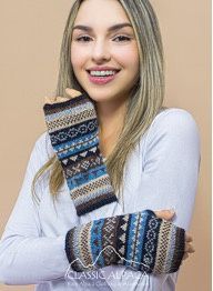 Juliaca Alpaca Gauntlet, Color: Black