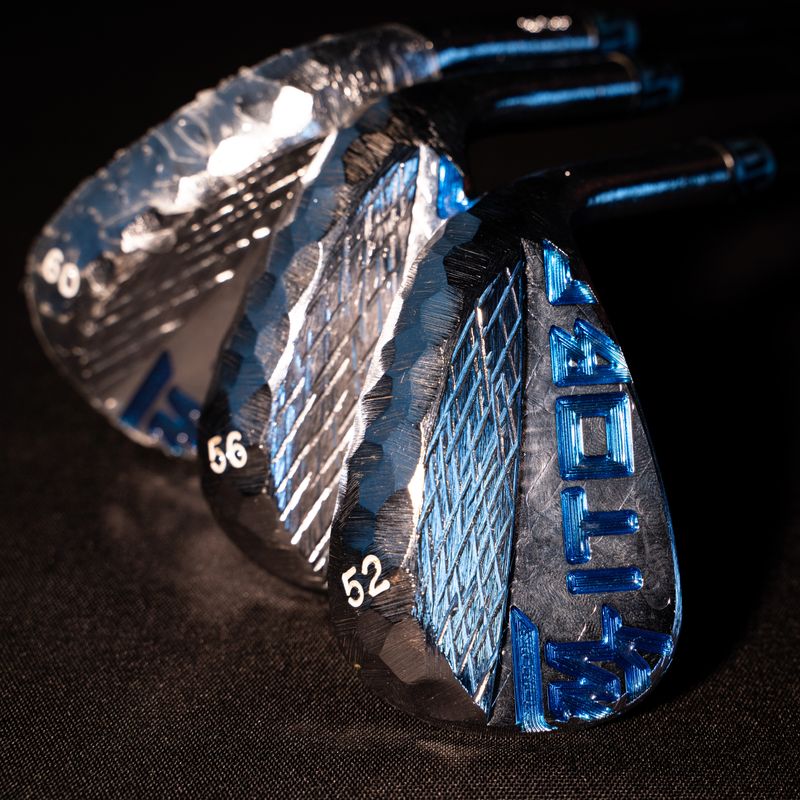 DEMO ITOBORI WEDGE CHROME BLUE ACCENT