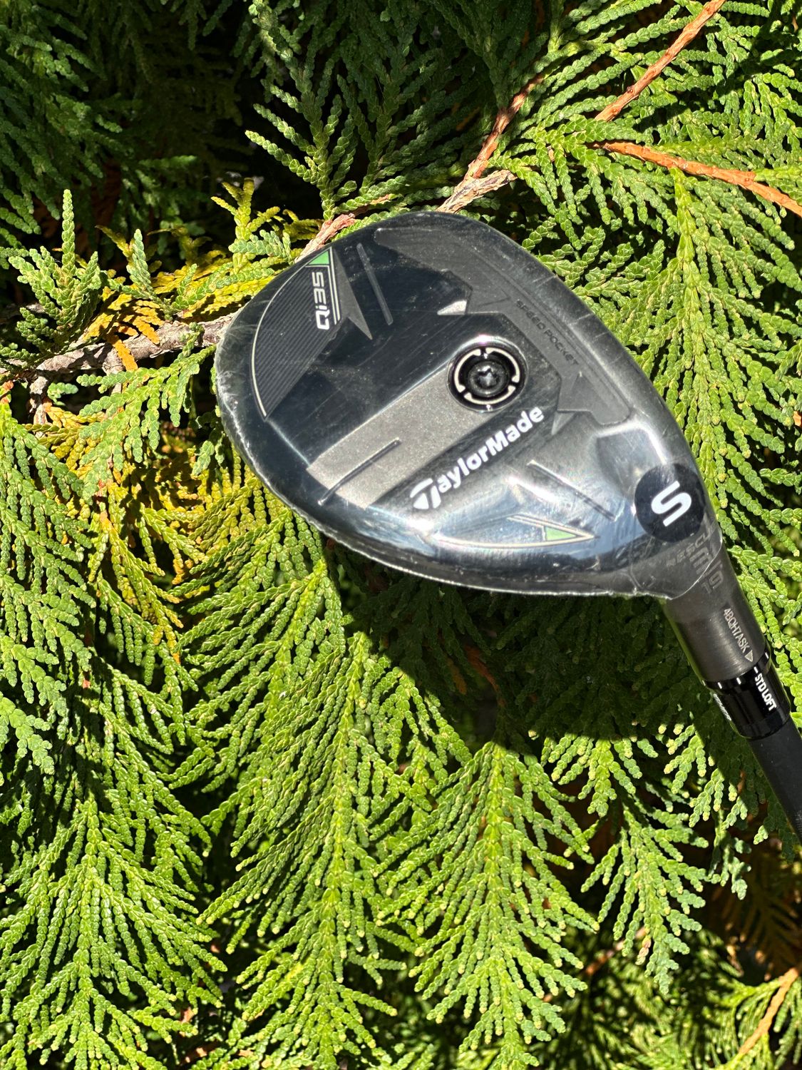DEMO TaylorMade Qi35 Rescue 3H STF RH