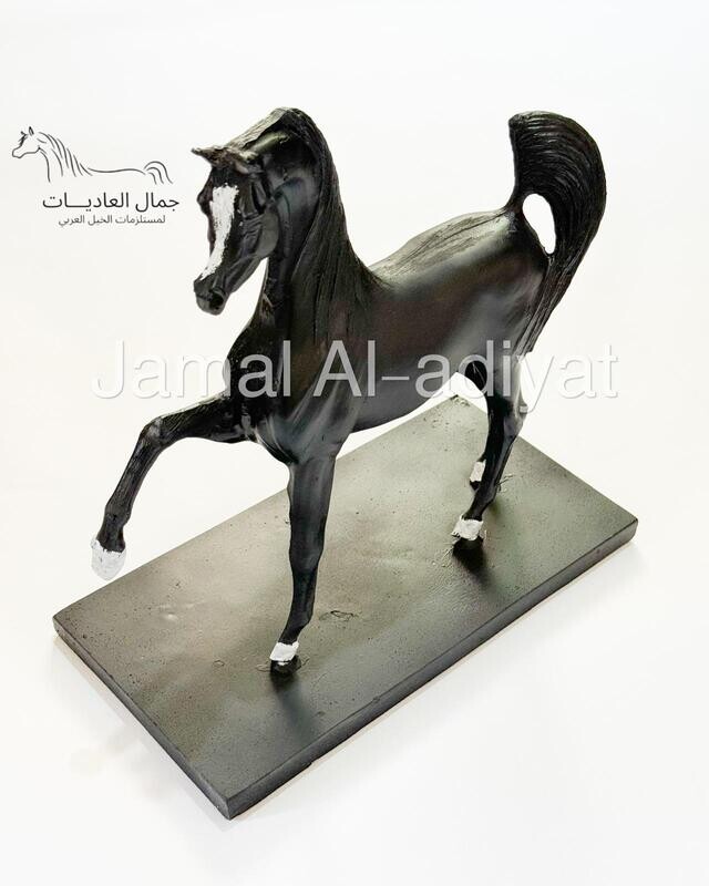 تمثال الحصان العربي