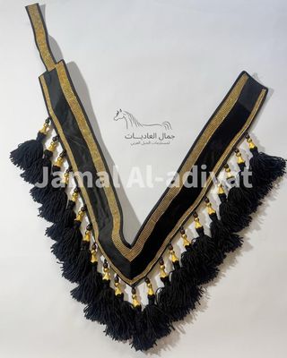 صدرية مخمل بشرابة صوف غزل يدوي