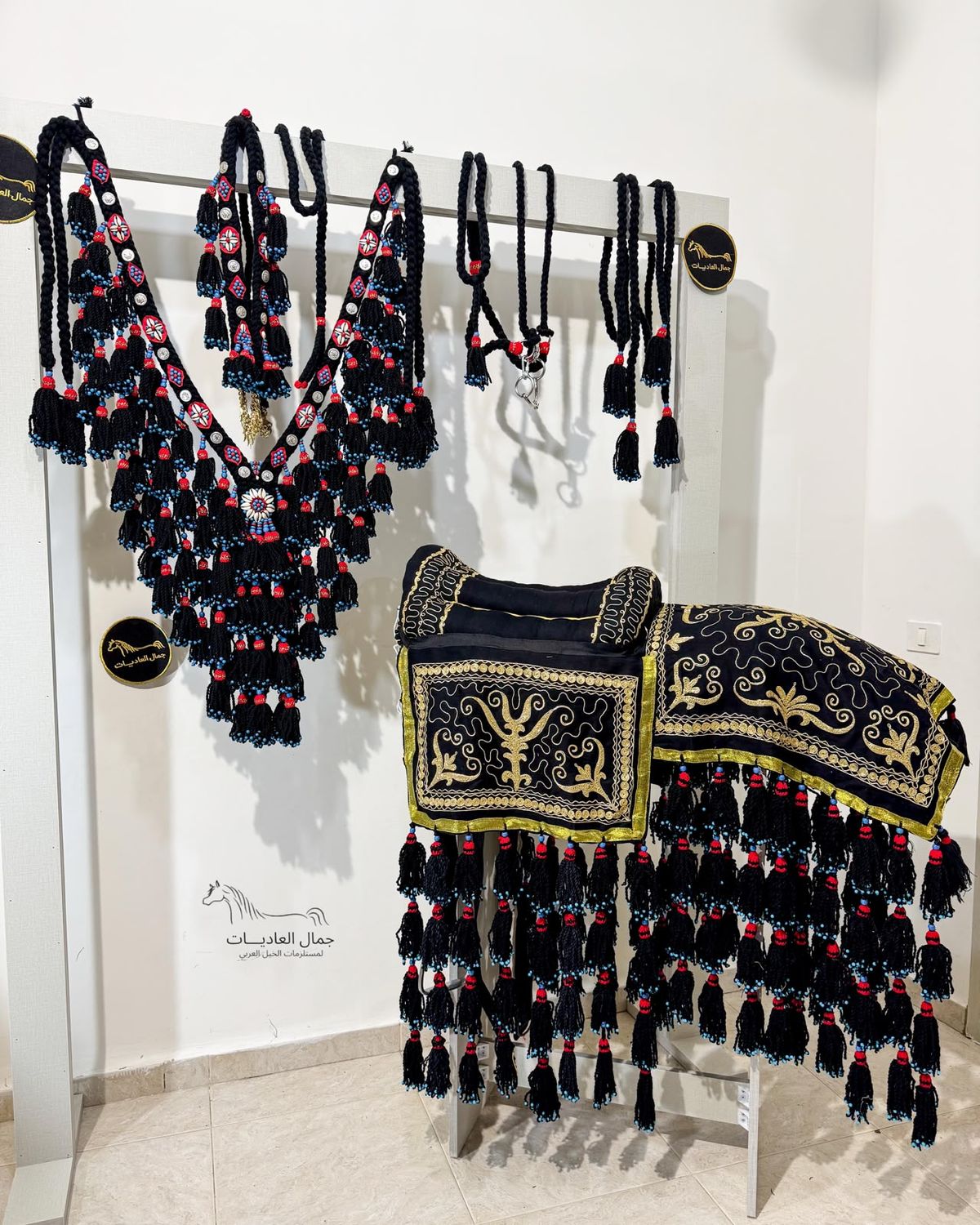 Handembroidered Arabian Shami Saddle — 4-Row Wool Tassel / Black With Gold