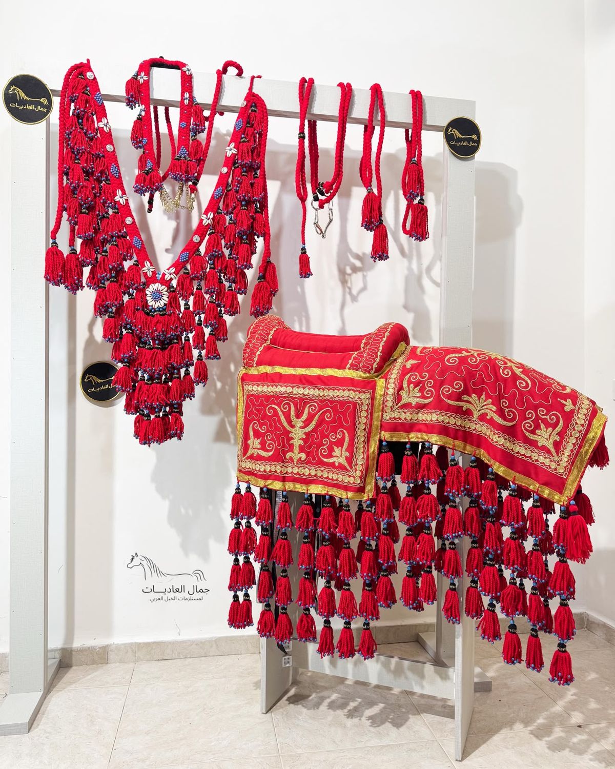 Handembroidered Arabian Shami Saddle — 4-Row Wool Tassel /Red With Gold