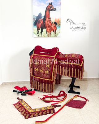 ِArabian Saddle With Long Tassel / Red With Gold