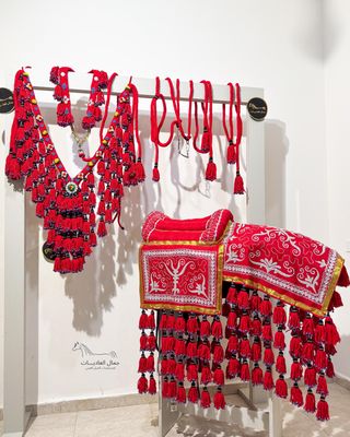 Handembroidered Arabian Shami Saddle — 4-Row Wool Tassel /Red With Silver