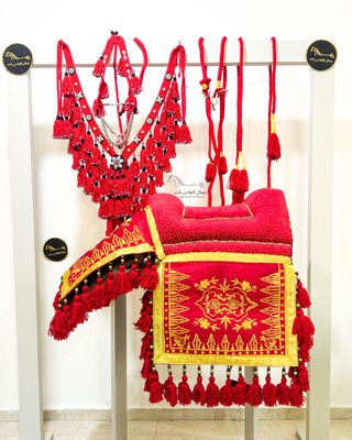ِArabian Saddle With one Row Wool Tassel/Red