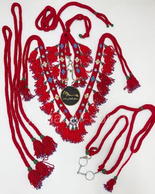 Royal Wool Set For Arabian Horse (Shaband) / V Shap / Red
