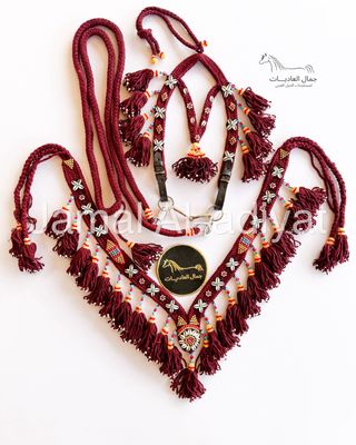 Handmade Wool Arabian Horse Decoration Set (Bit) – 3 Pieces / Burgundy