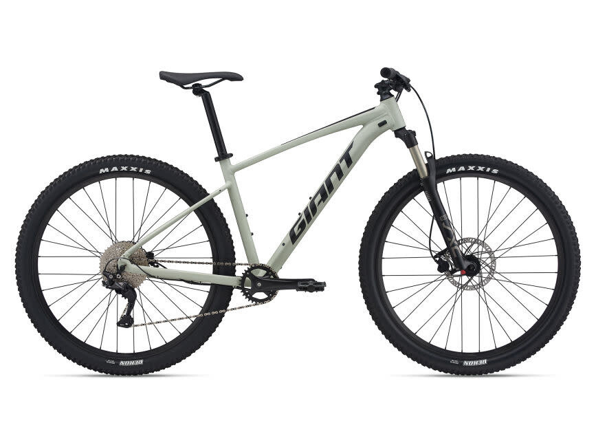 21 Giant Talon 1 (S)  Desert Sage