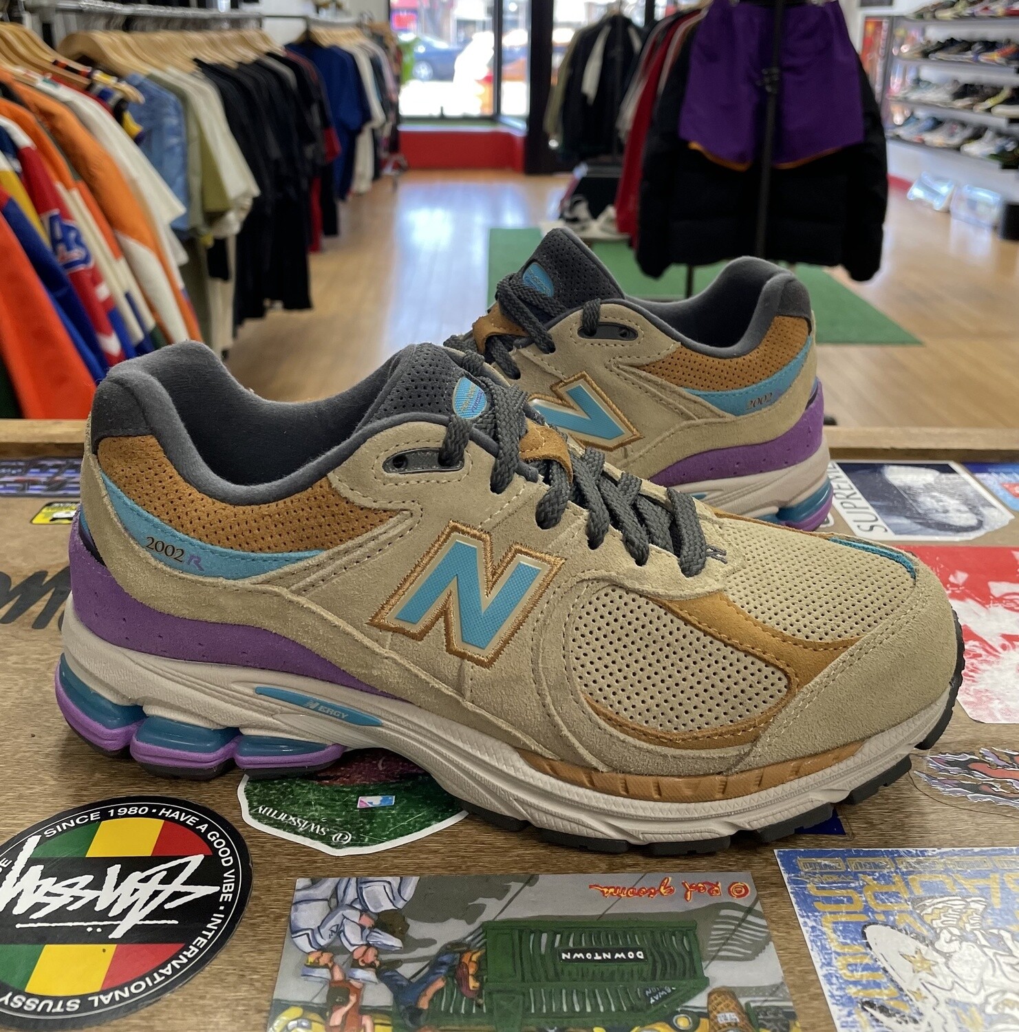 DS New Balance 2002r J.Crew Incense Size 7 No Box