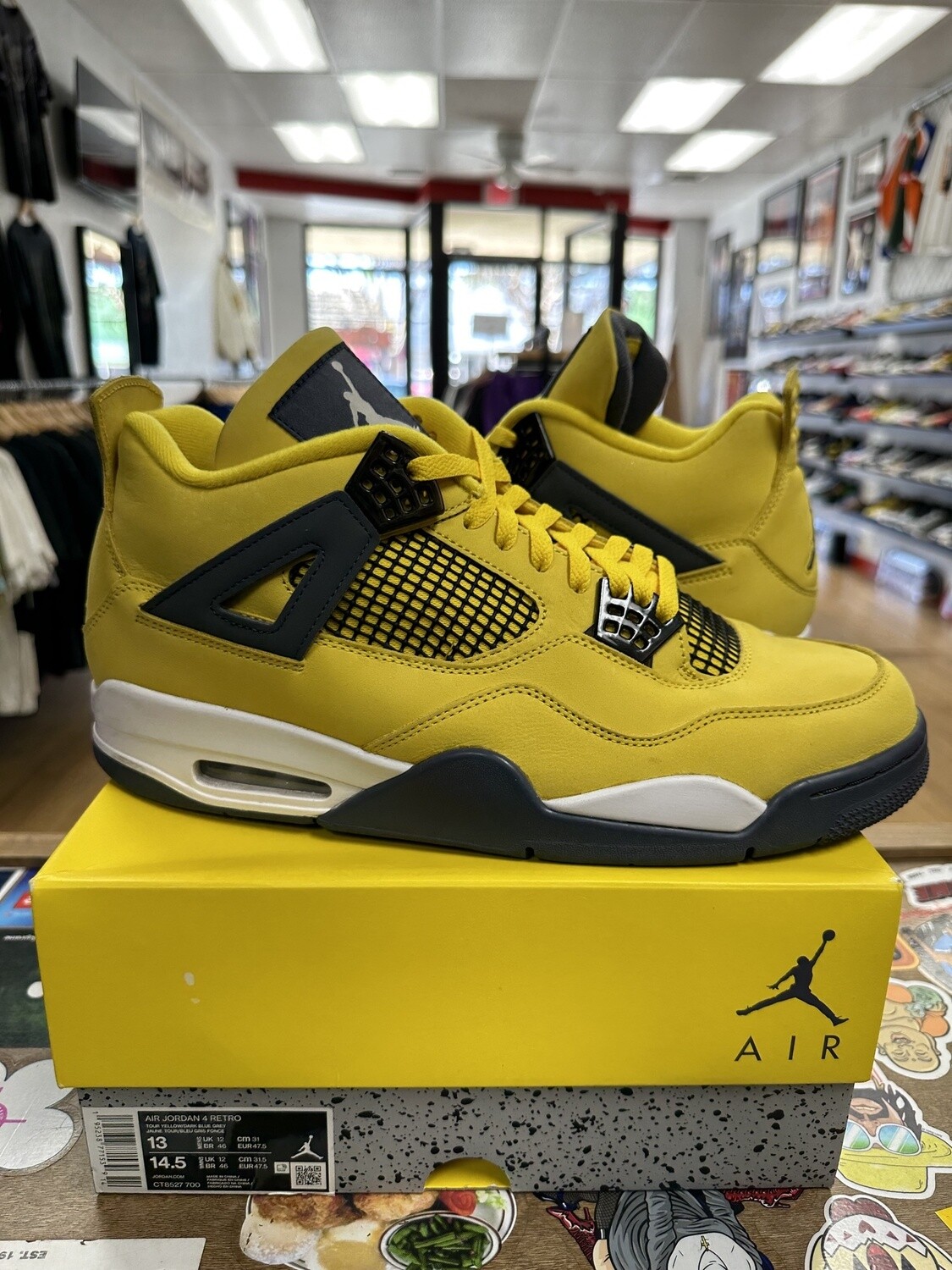 Pre Owned Jordan 4 Lightning Size 13