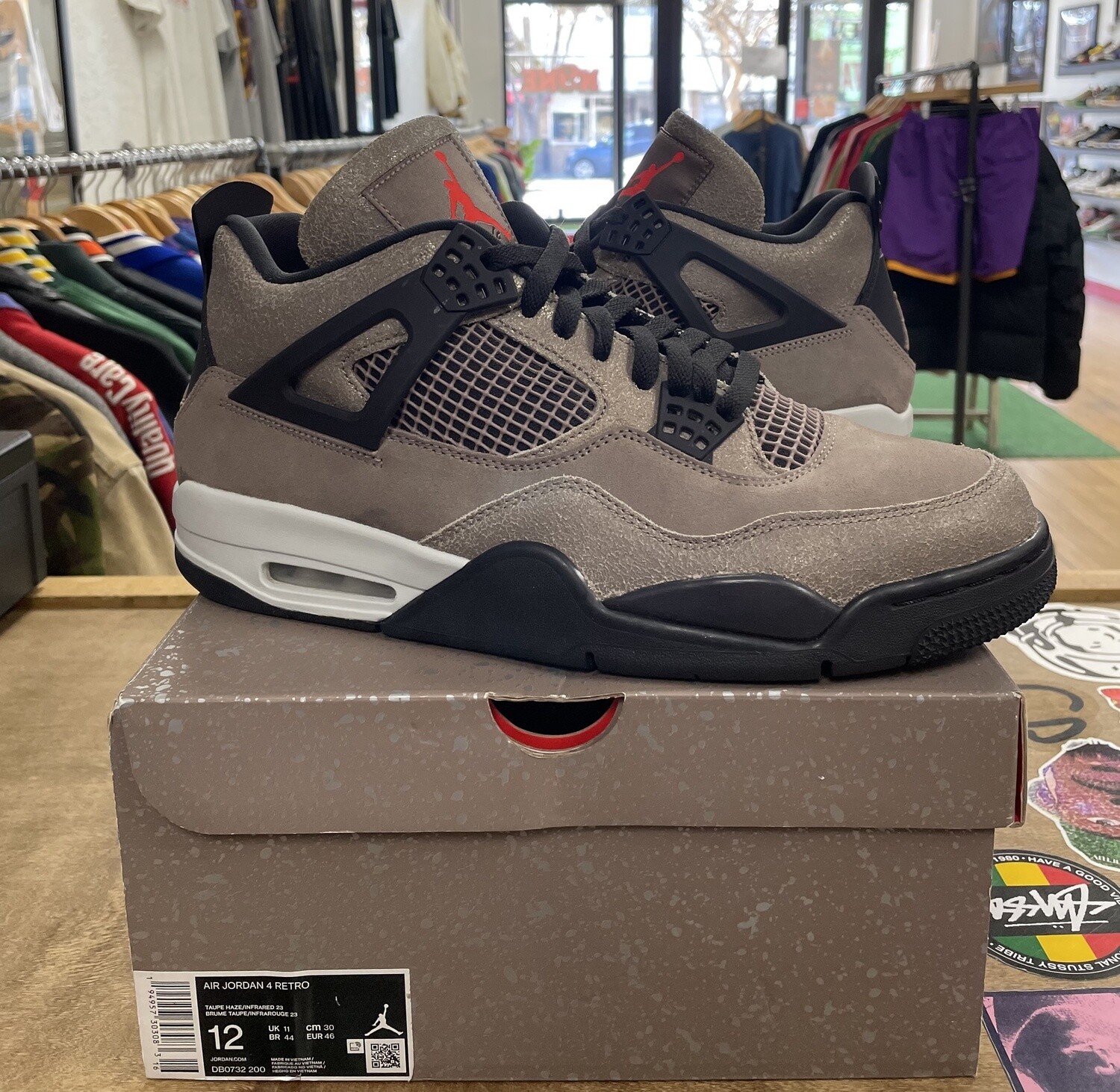 Pre Owned Jordan 4 Taupe Haze Size 12