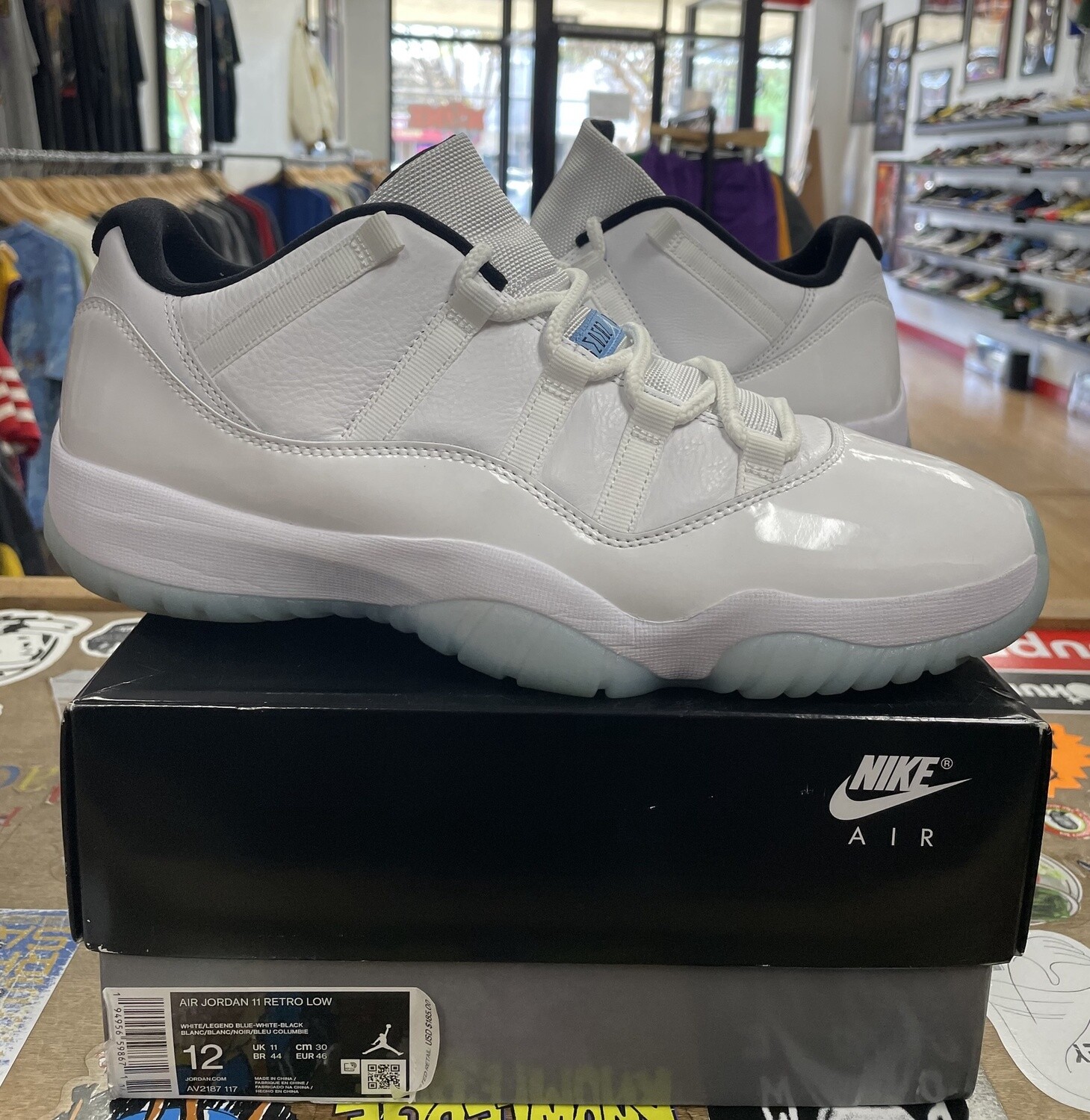 Pre Owned Jordan 11 Retro Low Legend Blue Size 12