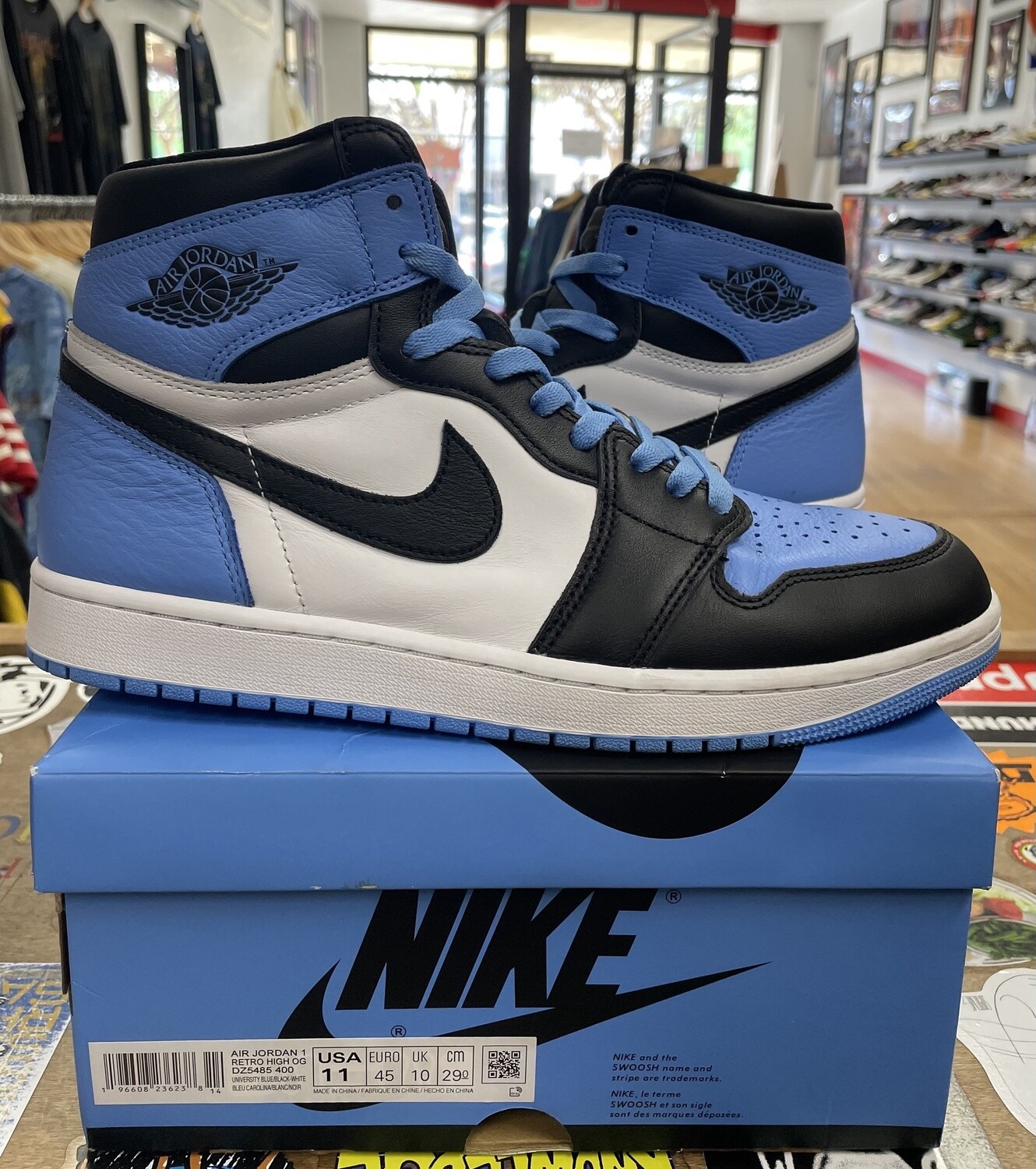 Pre Owned Jordan 1 UNC Toe Size 11
