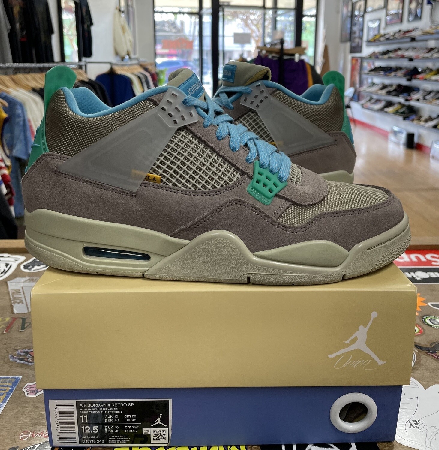 Pre Owned Jordan 4 Union Taupe Haze Size 11