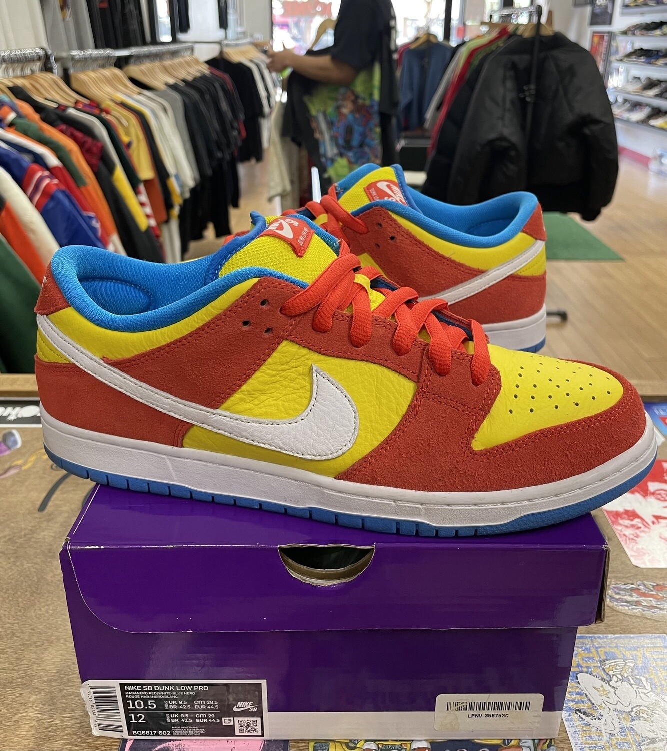 Pre Owned Nike SB Dunk Low Pro Bart Simpson Size 10.5