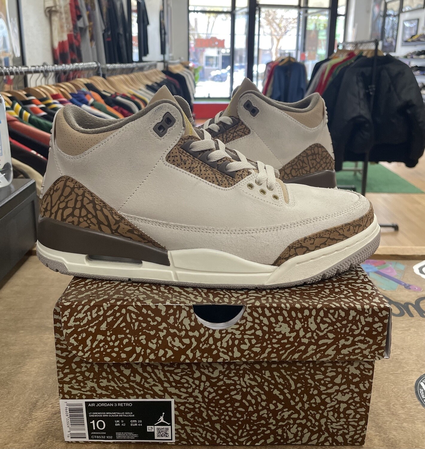 Pre Owned Jordan 3 Retro Palomino Size 10