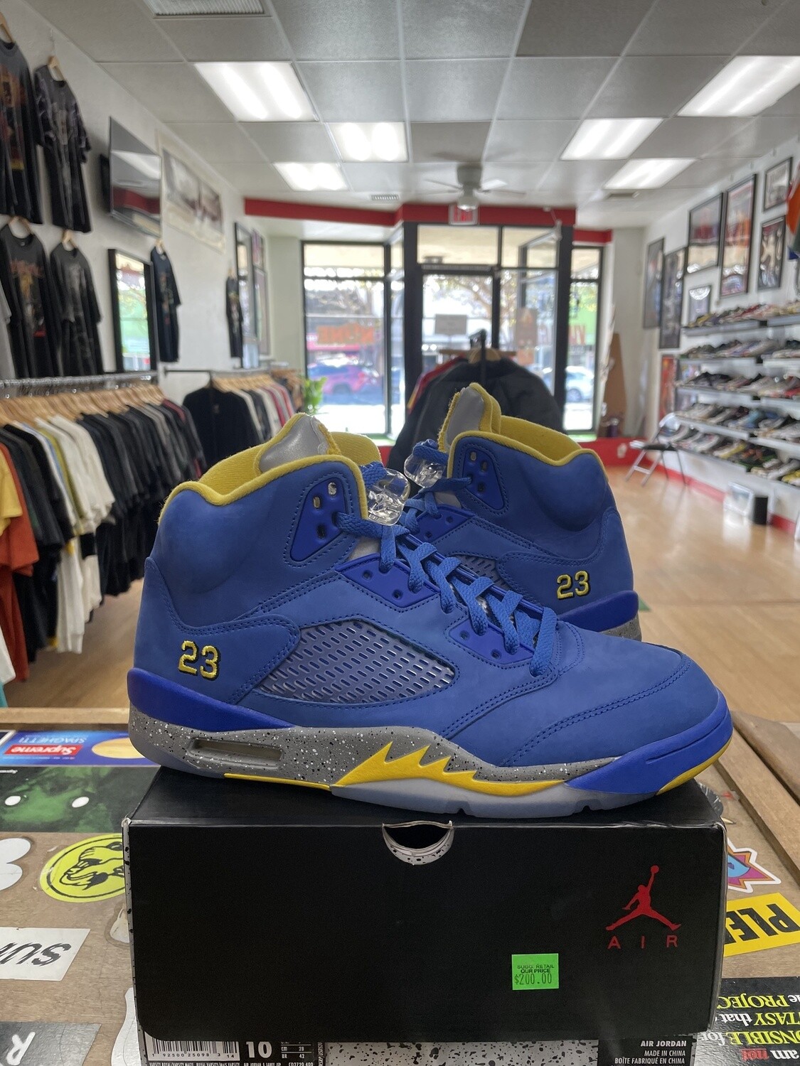 Pre Owned Jordan 5 Retro JSP Laney Varisty Royal Size 10