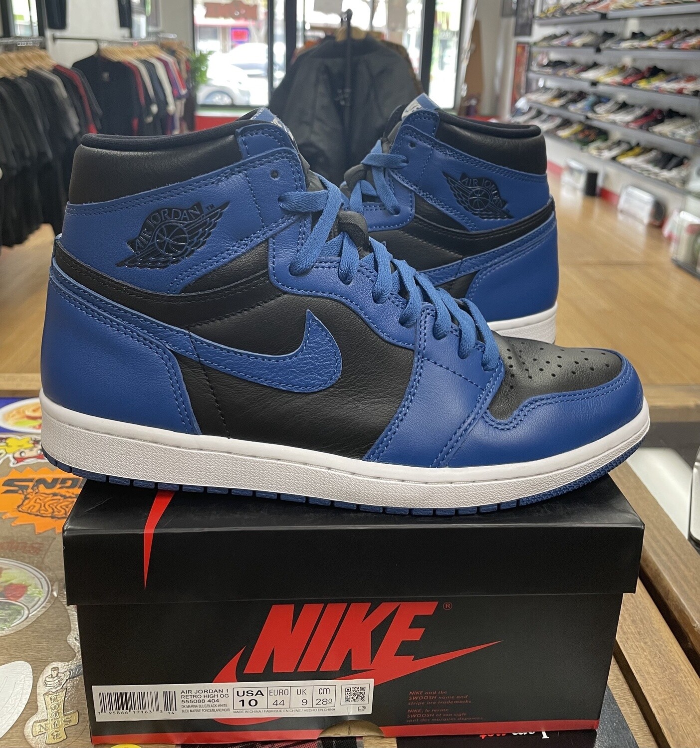 Pre Owned Jordan 1 Retro High OG Dark Marina Blue Size 10