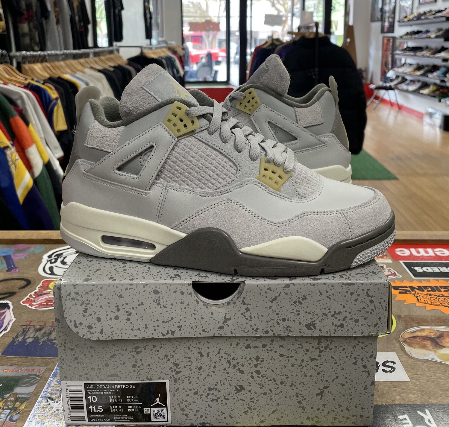 Ds Jordan 4 Craft Photon Dust Size 10
