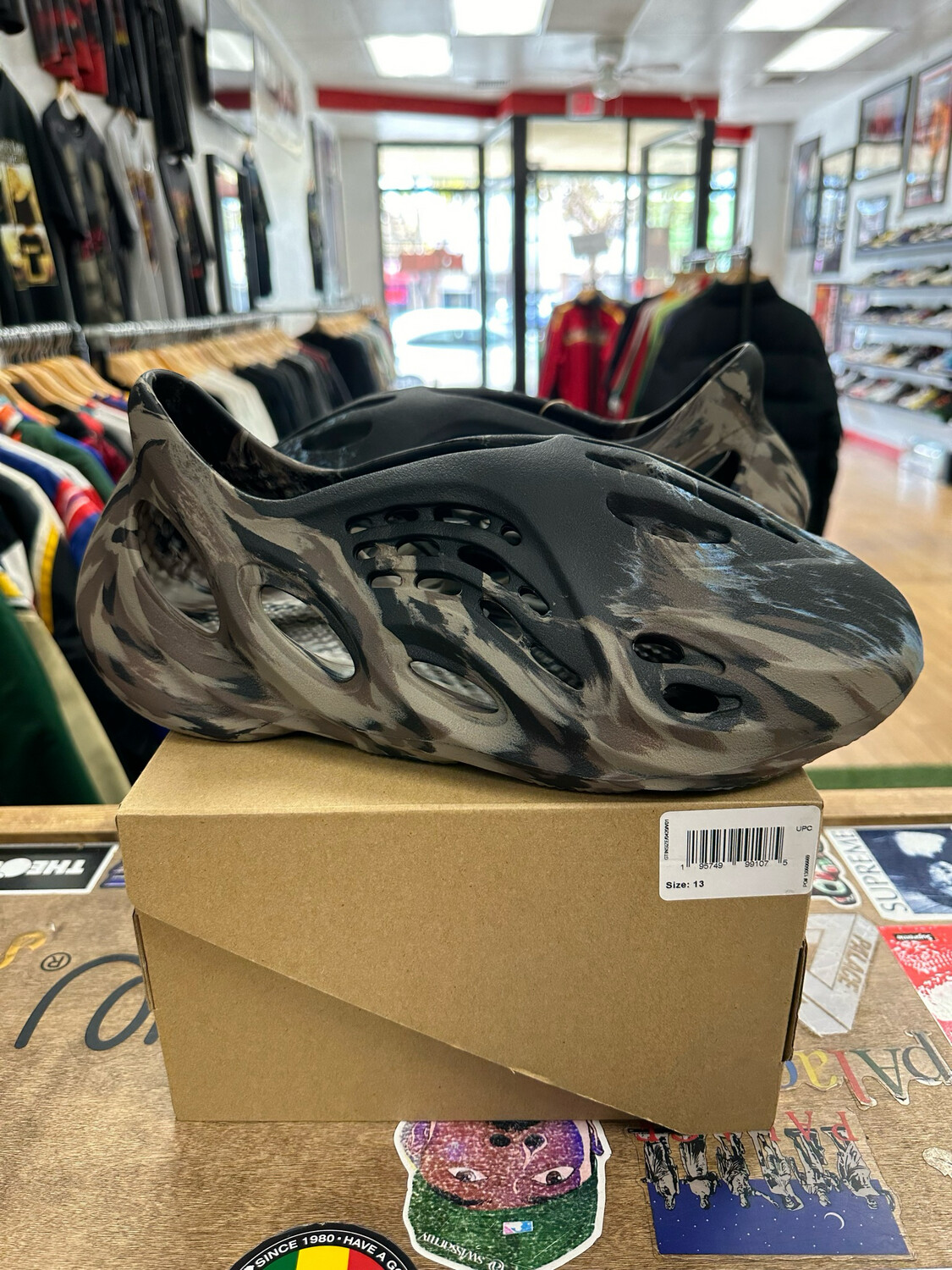 Ds Yeezy Foamrunner MX Cinder Size 13