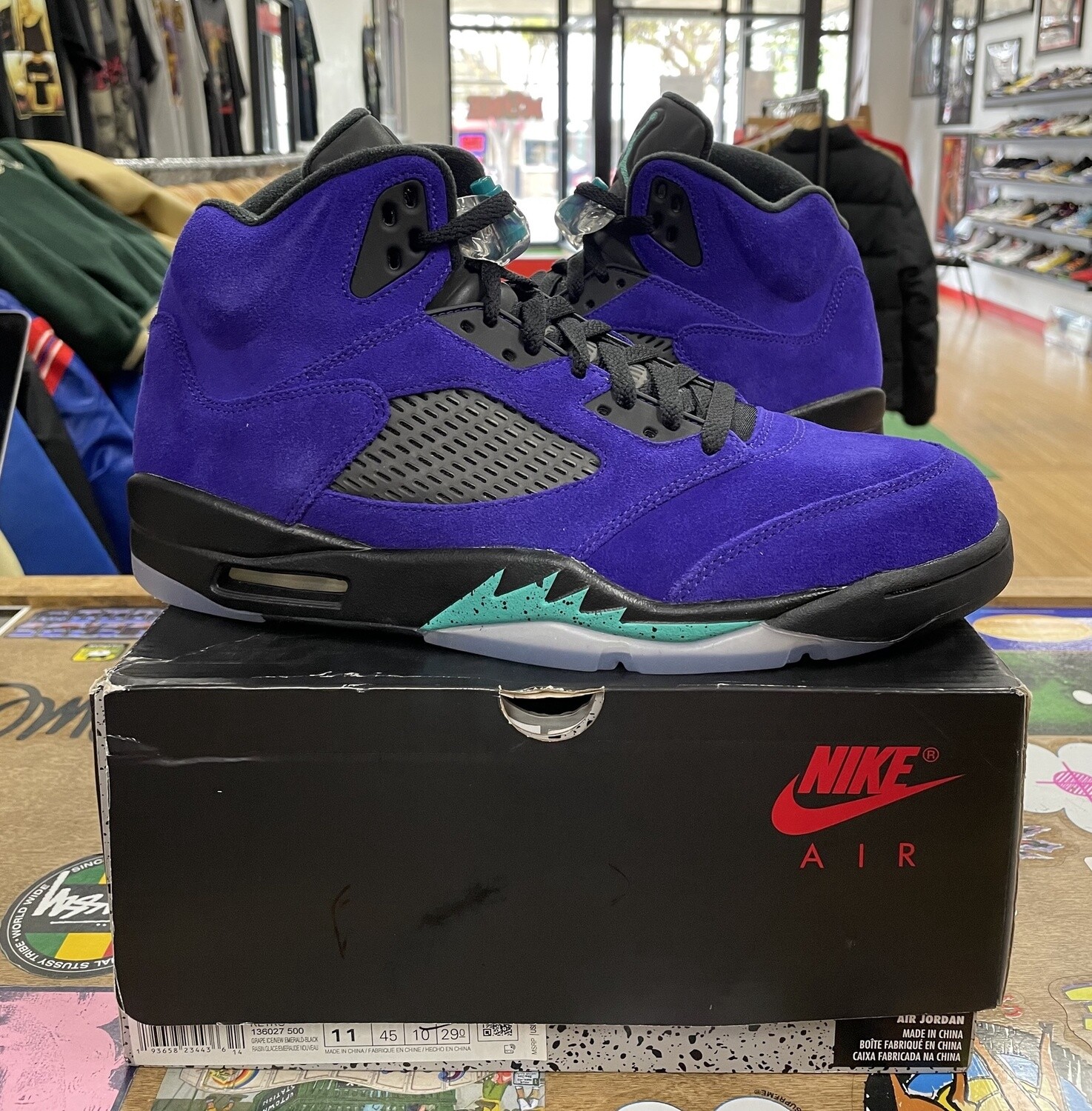 DS Jordan 5 Retro Alternate Grape Size 11