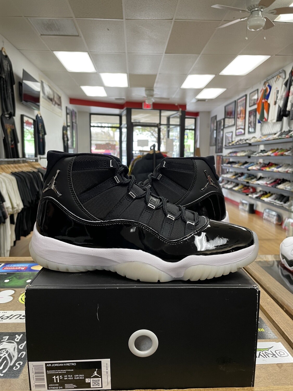 DS Jordan 11 Retro Jubilee 25th Anniversary Size 11.5