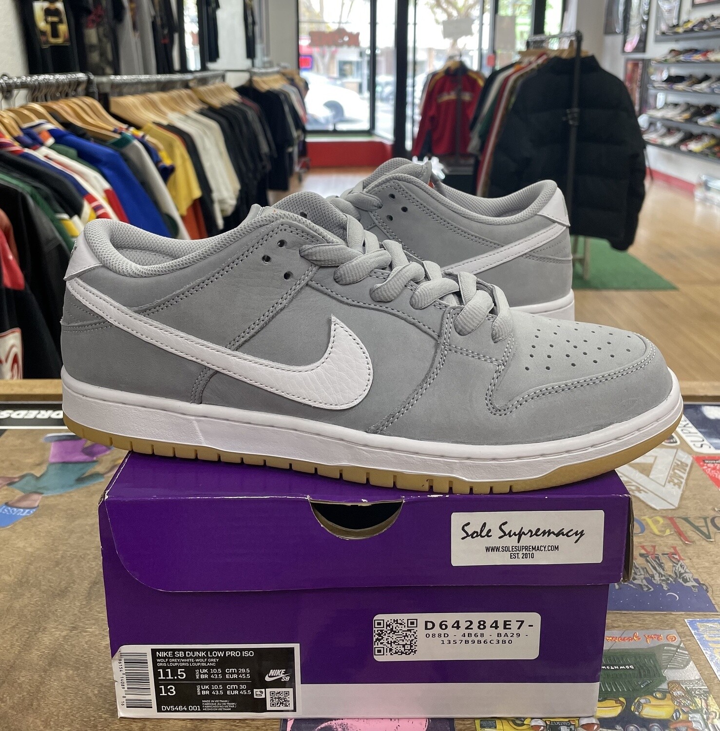 DS Nike SB Dunk Low Pro Wolf Grey Gum Size 11.5