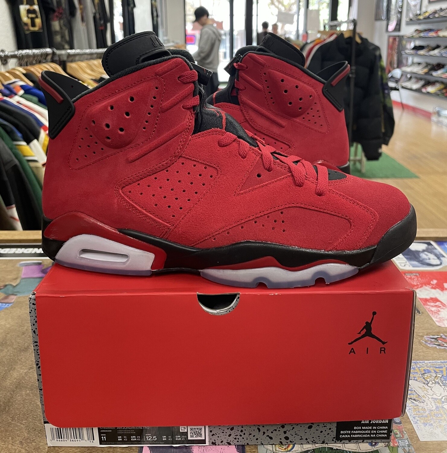 DS Jordan Retro Toro Bravo Size 11