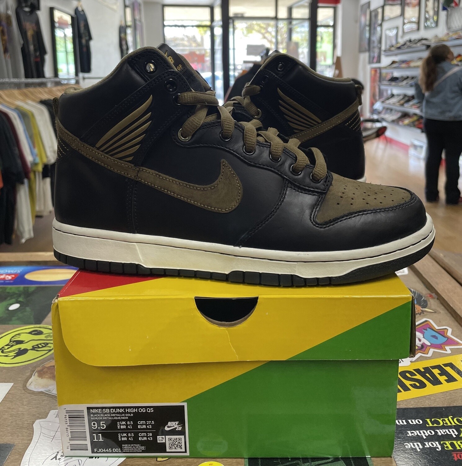 Pre Owned Nike SB Dunk High Pawnshop Skate Size 9.5