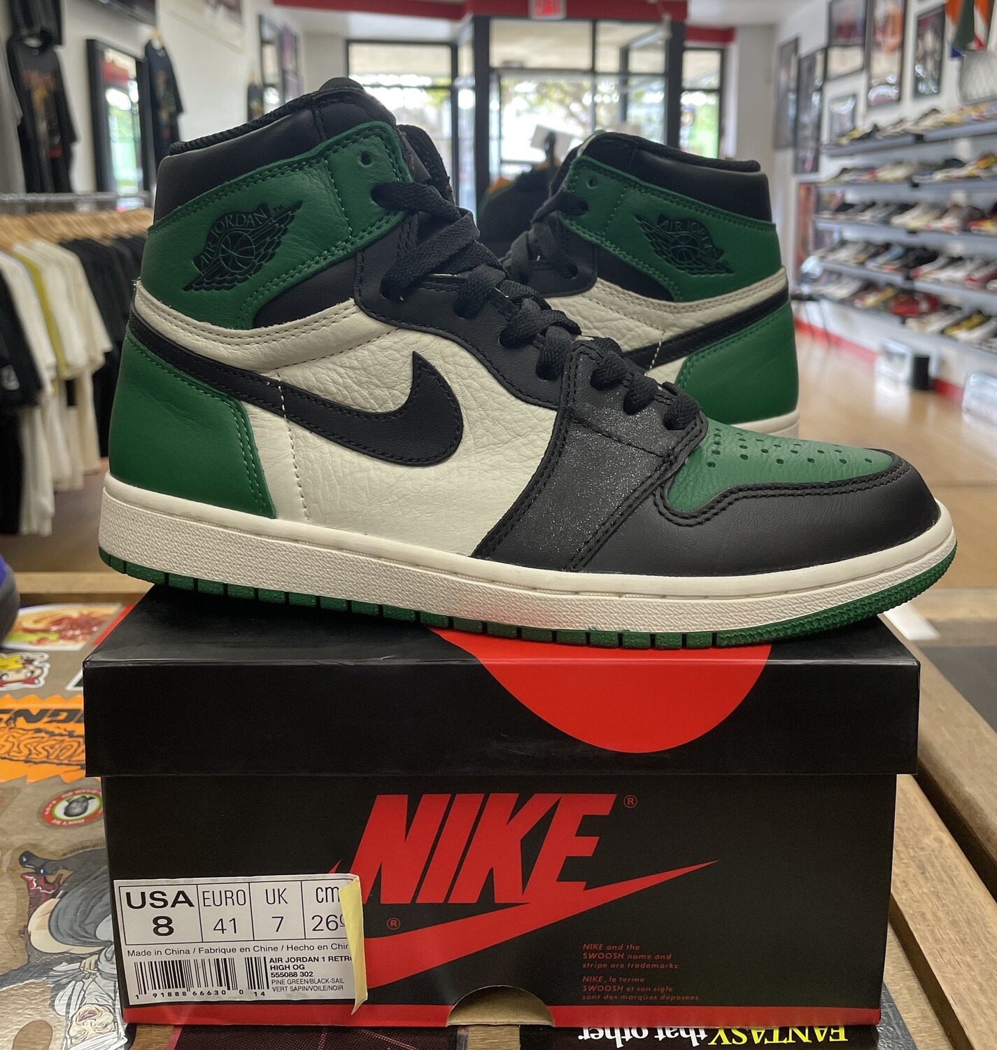 Pre Owned Jordan 1 Retro Pine Green Size 8