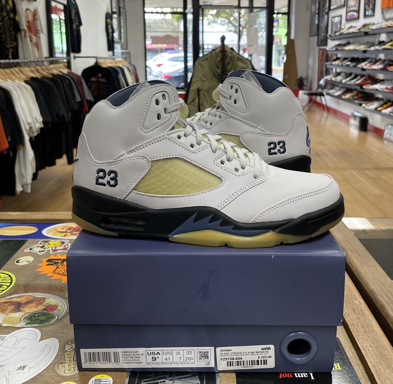 DS Jordan 5 Retro A Ma Maniere Dawn Size 9.5W