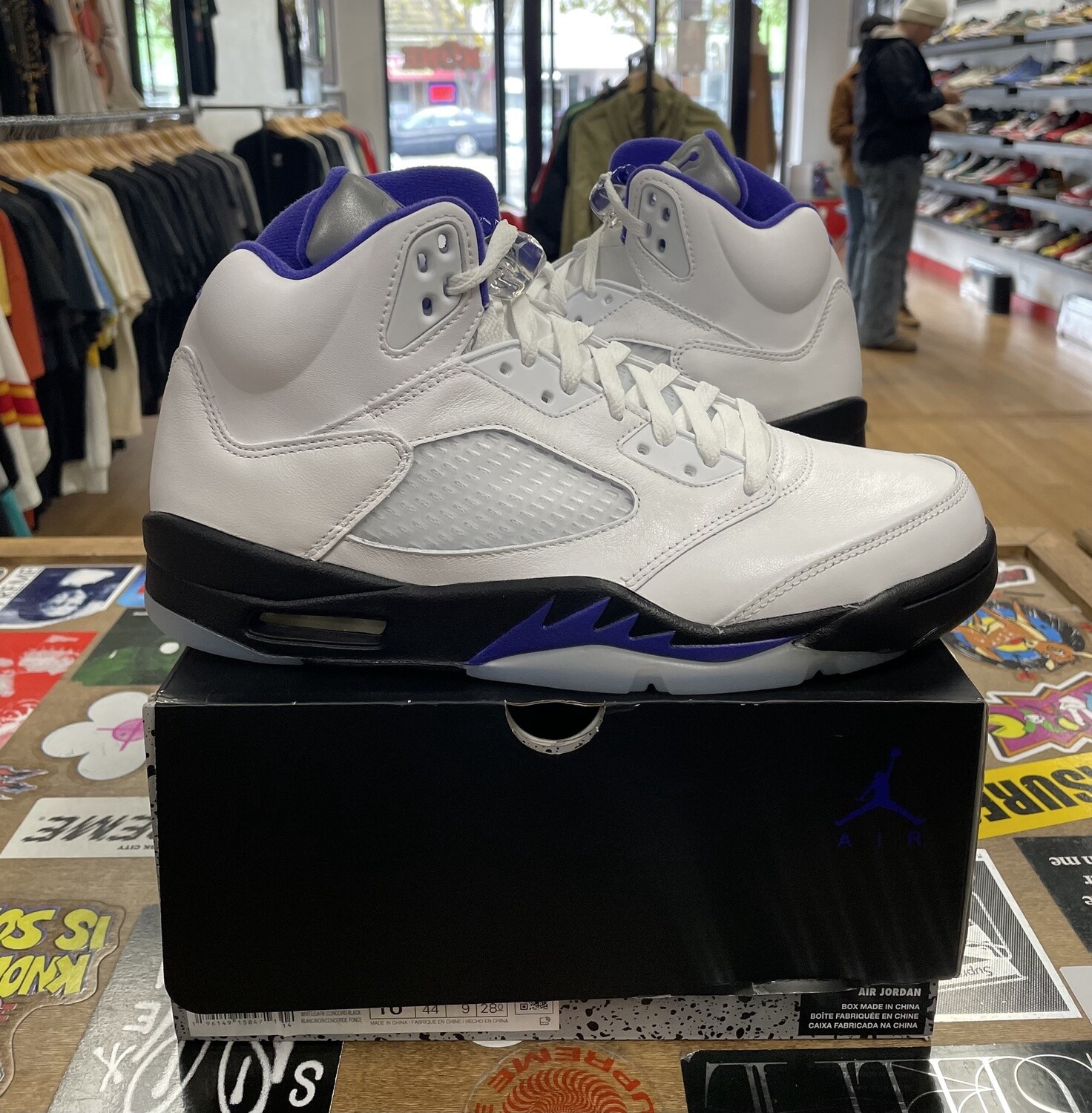 DS Air Jordan 5 Retro Black Concord Size 10