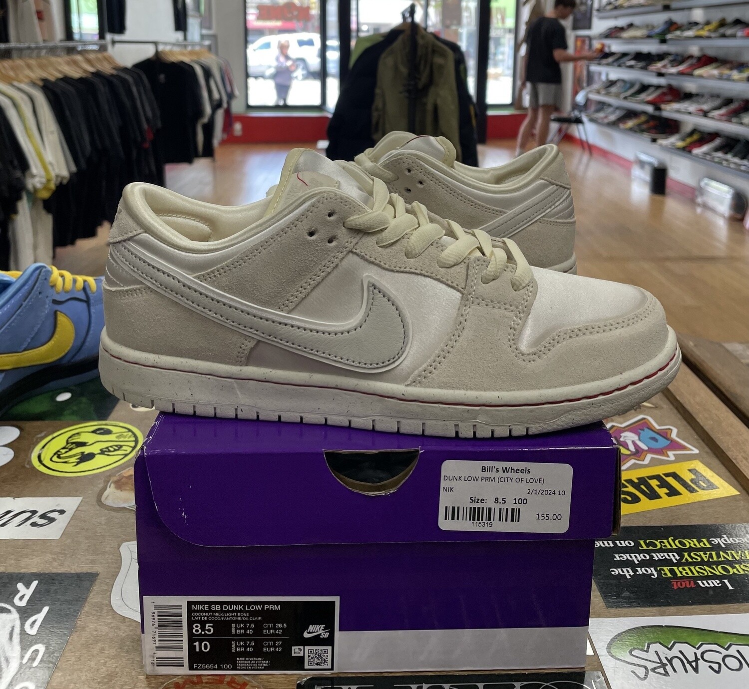 D Nike SB Dunk Low City Of Love Light Bone Size 8.5