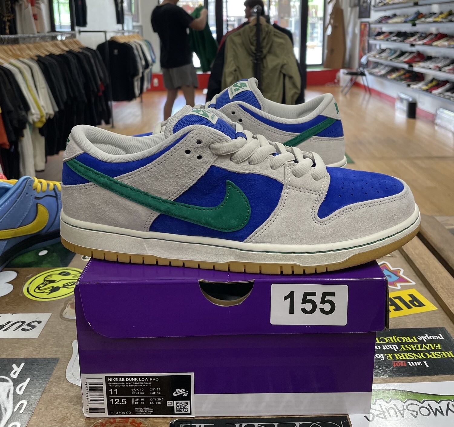 DS Nike SB Dunk Low Hyper Royal Malachite Size 11