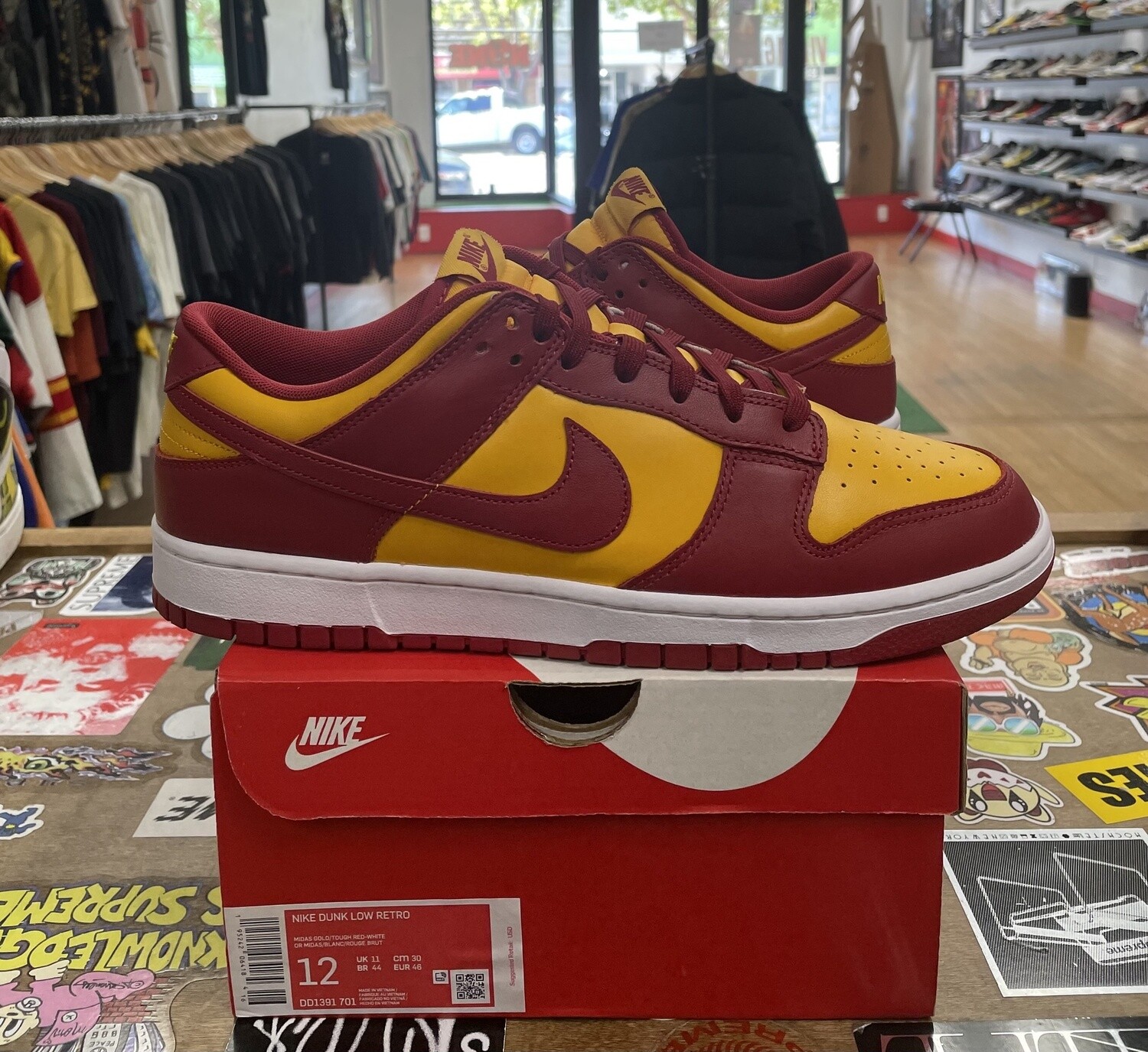 Pre-Owned Nike Dunk Low Midas Size 12