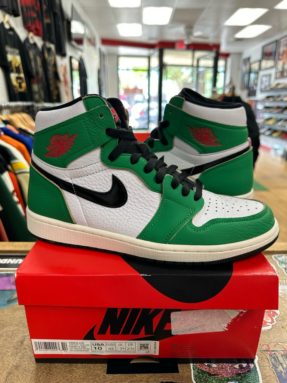 Pre-Owned Jordan 1 Lucky Green Size 8.5m