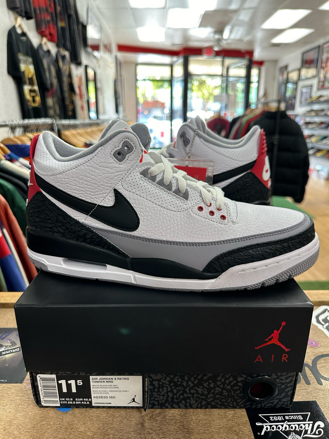 Ds Jordan 3 Tinker Hatfield Size 11.5