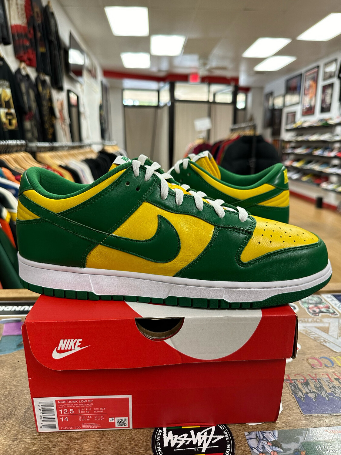 Ds Nike Dunk Low Brazil Size 12.5