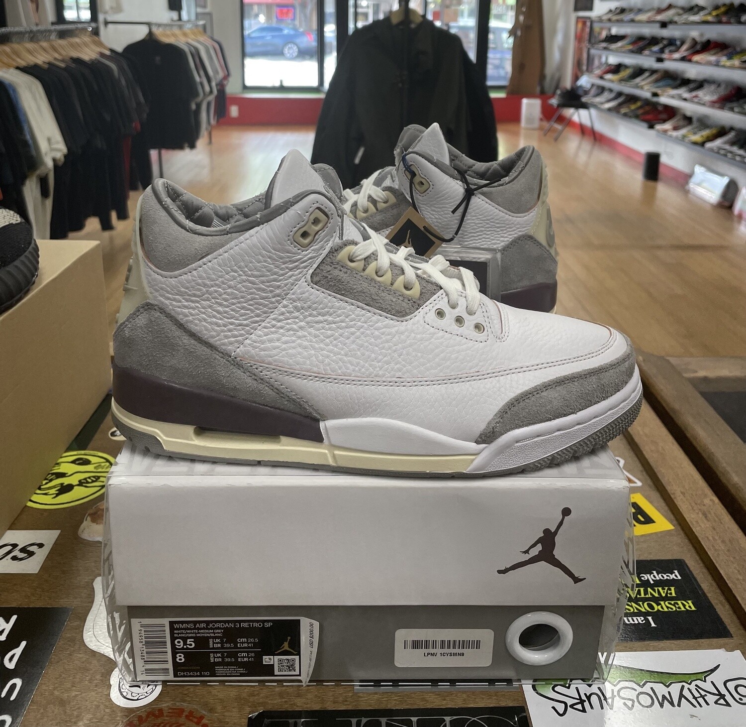 DS Jordan 3 Retro SP A Ma Maniere Size 9.5W