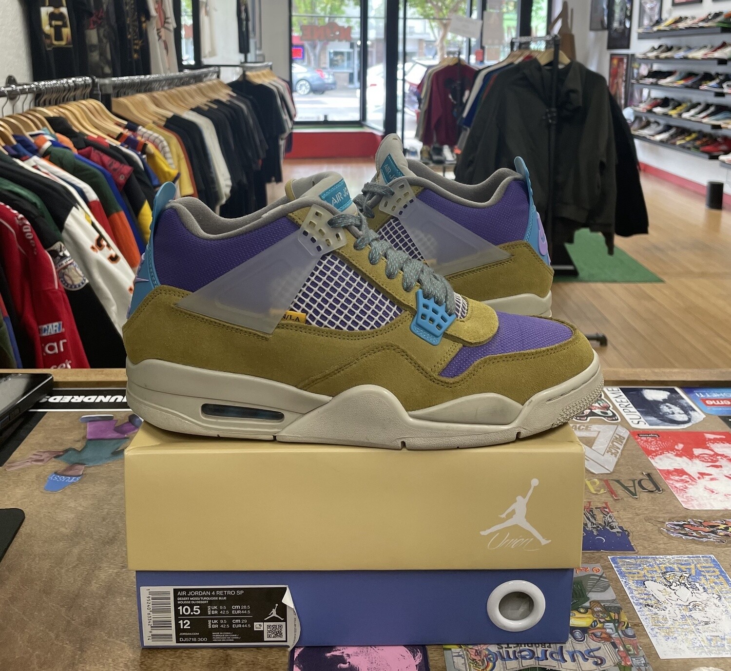 Jordan 4 Union Desert Moss