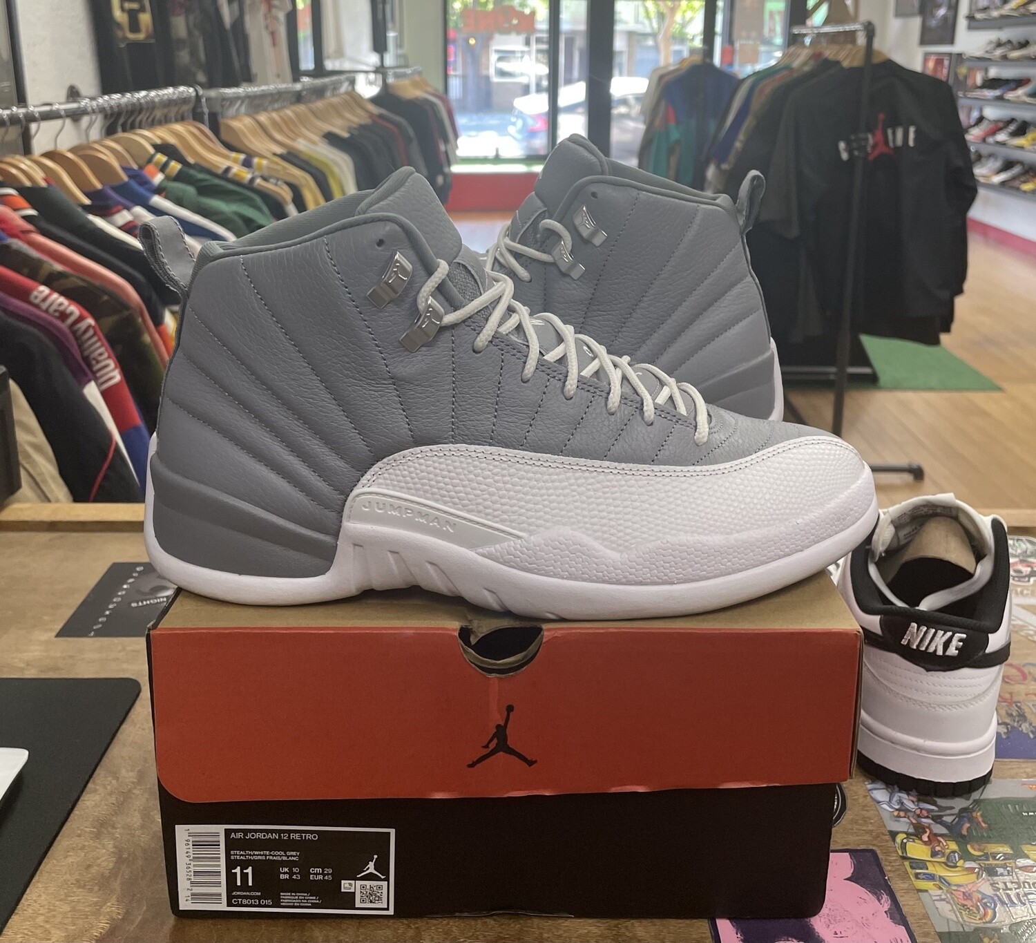 Jordan 12 Stealth Size 11 Pre-Owned