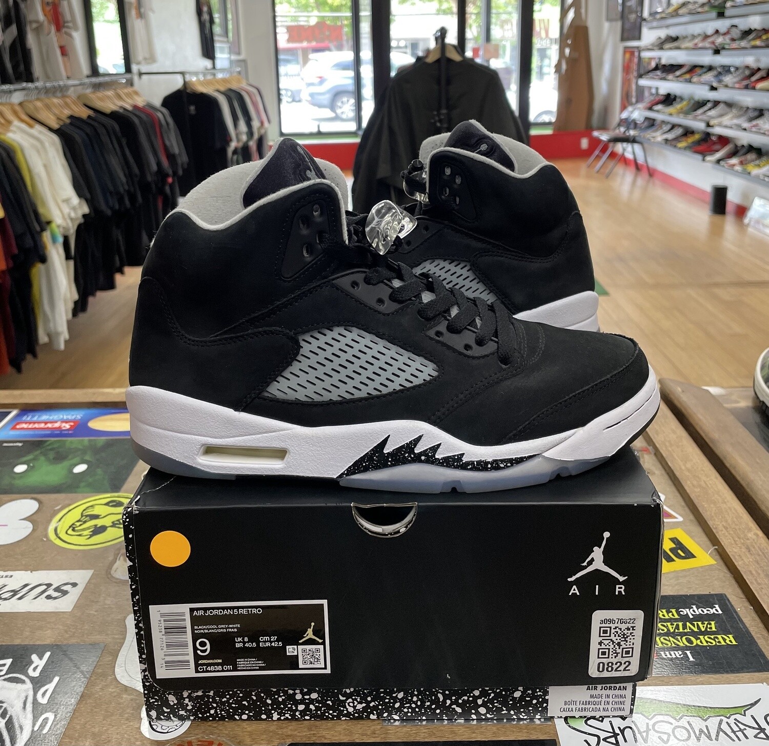 Jordan 5 Retro Moonlight (2021) Used Size 9