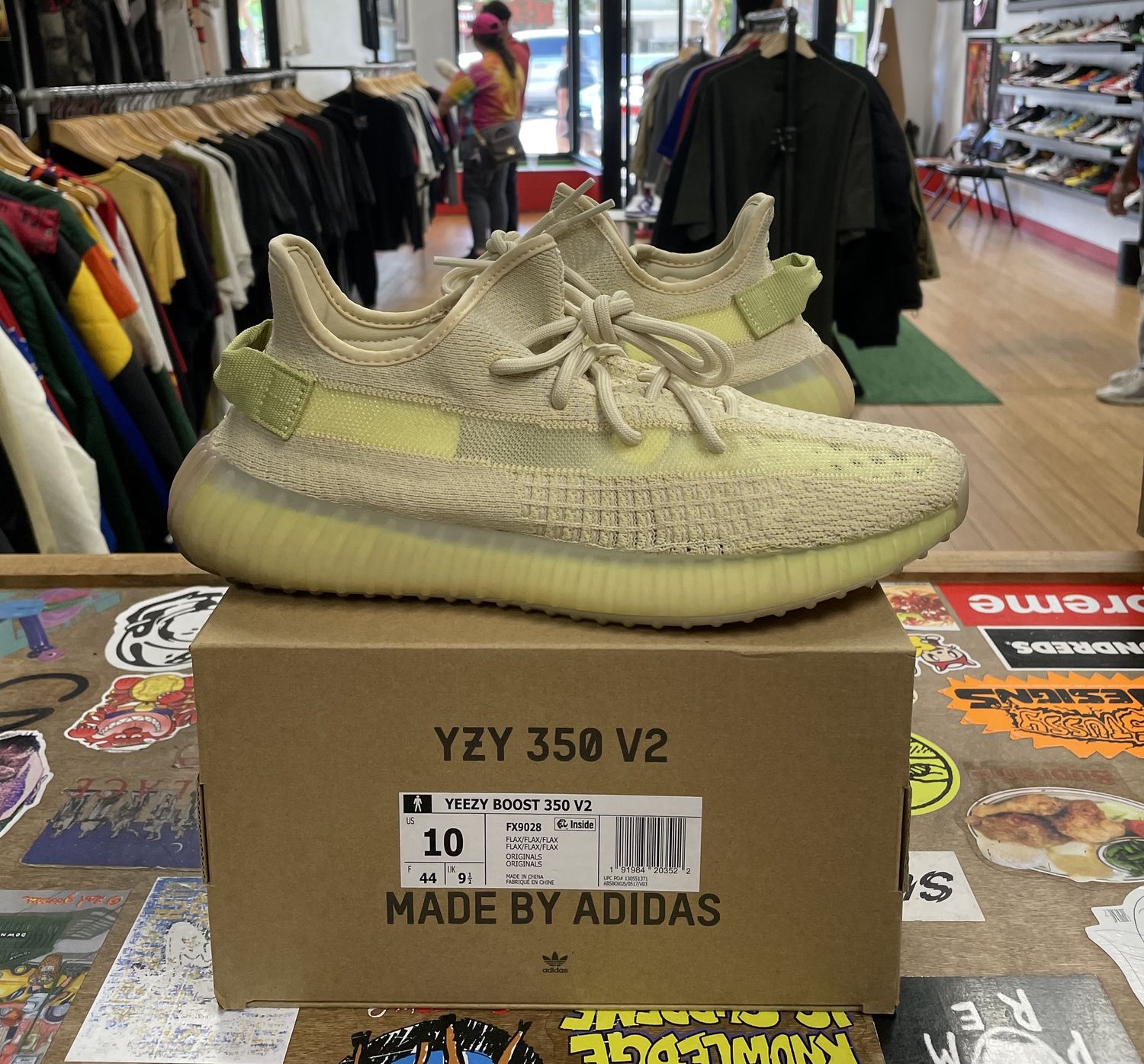 Yeezy Boost 350 V2 Flax Size 10 Used