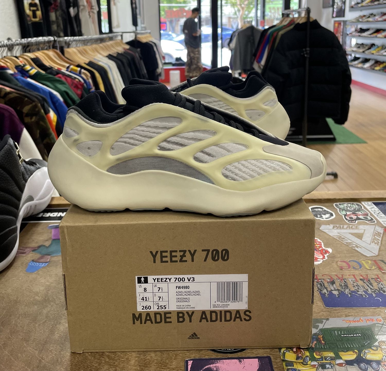Adidas Yeezy 700 V3 Azael Size 8 Used